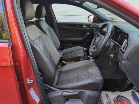 2024 Volkswagen T-Roc - photo 8