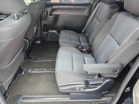 2016 Toyota Voxy - photo 27
