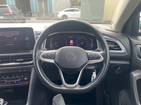 2023 Volkswagen T-Roc - photo 9