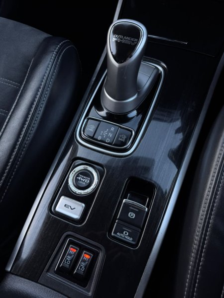 2018 Mitsubishi Outlander - photo 12