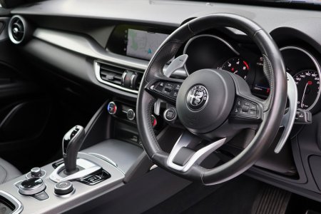 2023 Alfa Romeo Stelvio - photo 17