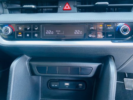 2022 Kia Sportage - photo 17