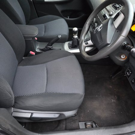 2011 Toyota Corolla - photo 7