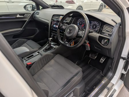 2020 Volkswagen Golf - photo 15