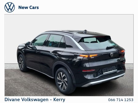 2027 Volkswagen T-Roc - photo 2