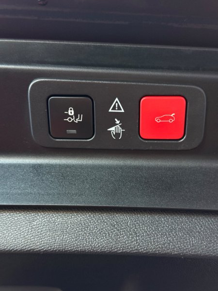 2018 Peugeot 5008 - photo 28