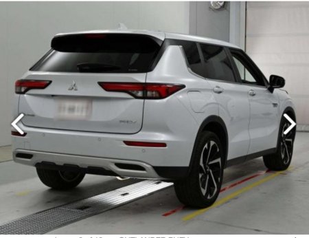 2023 Mitsubishi Outlander - photo 3