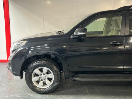 2015 Toyota Land Cruiser - photo 5