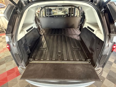 2021 Land Rover Discovery - photo 13