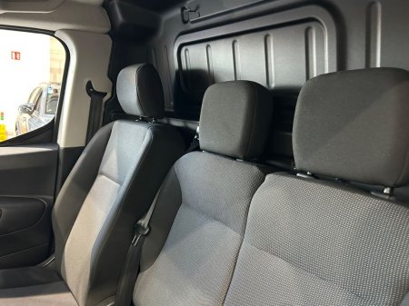 2021 Peugeot Partner - photo 11