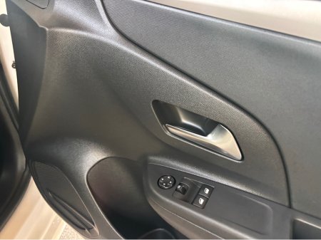 2022 Opel Corsa - photo 3