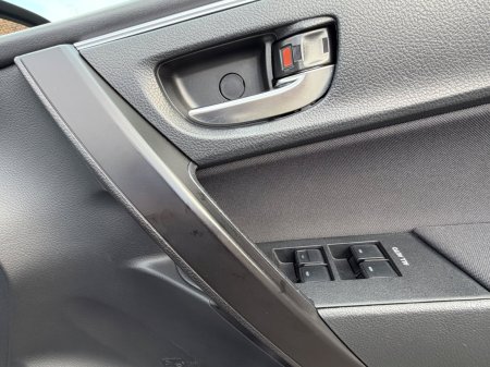 2018 Toyota Corolla - photo 28