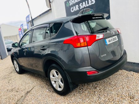 2014 Toyota RAV4 - photo 3