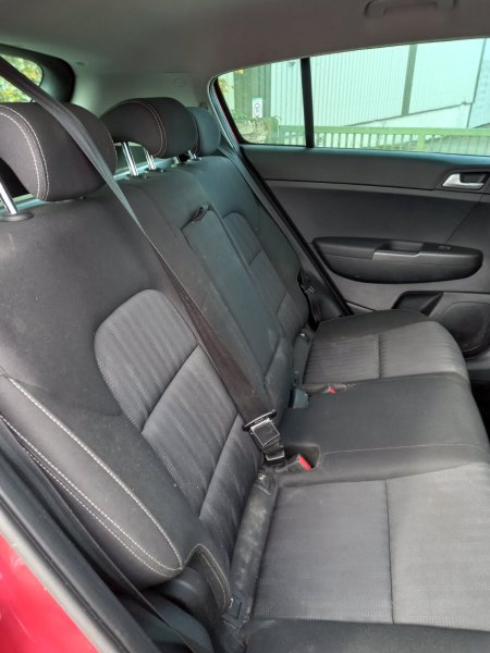 2021 Kia Sportage - photo 8
