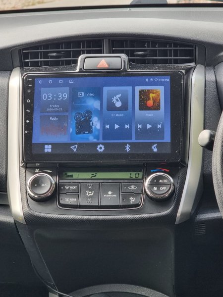 2017 Toyota Corolla - photo 13