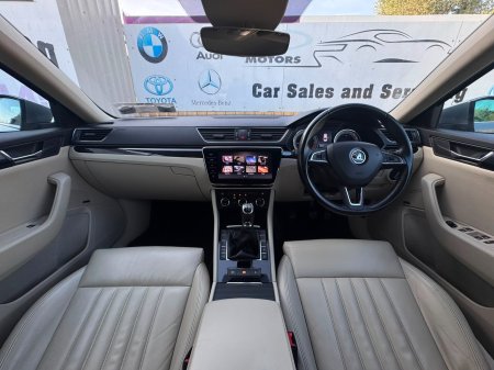 2018 Skoda Superb - photo 12