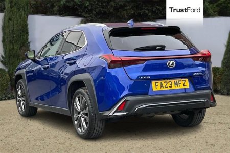 2023 Lexus UX - photo 2