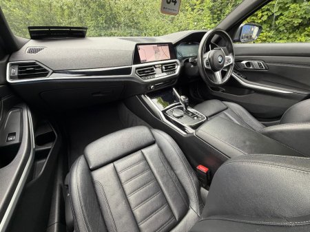 2021 BMW 3-Series - photo 21