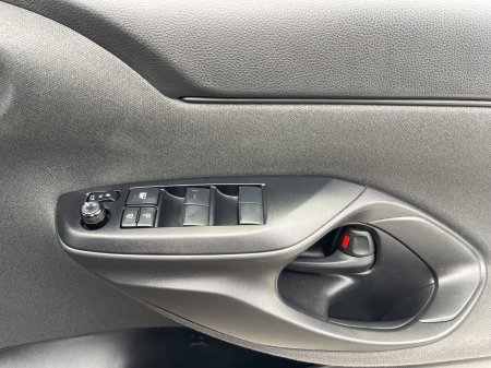 2022 Toyota Yaris Cross - photo 19