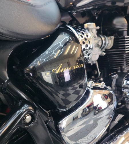 2010 Triumph Bonneville - photo 8