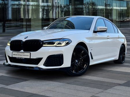 2021 BMW 5-Series - photo 3