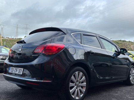 2013 Vauxhall Astra - photo 16