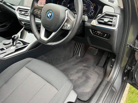 2022 BMW 3-Series - photo 44