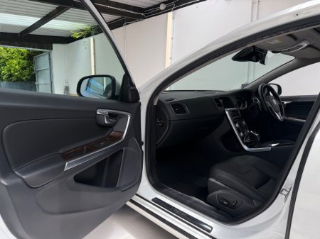 2018 Volvo V60 - photo 12