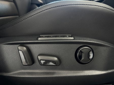 2020 Volkswagen Golf - photo 19
