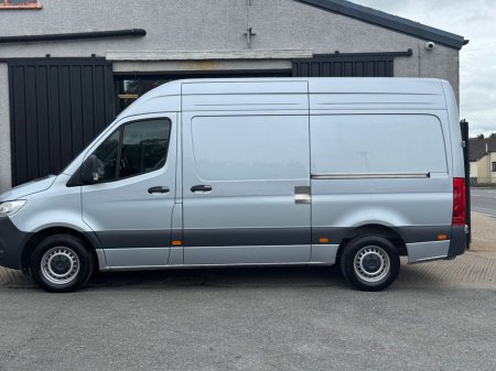 2025 Mercedes-Benz Sprinter - photo 8