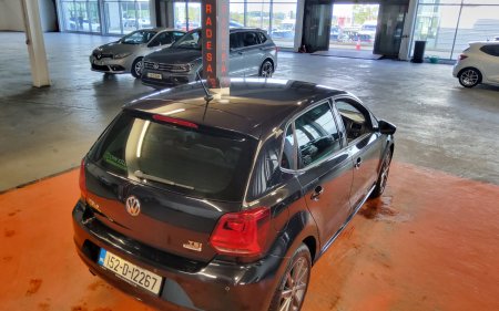 2015 Volkswagen Polo - photo 2