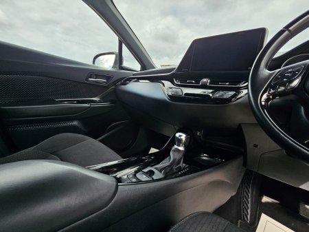 2019 Toyota C-HR+ - photo 31