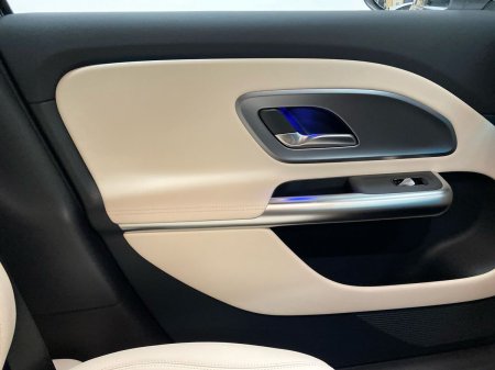 2026 Mercedes-Benz GLB - photo 14