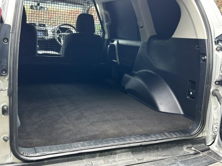 2016 Toyota Land Cruiser - photo 14
