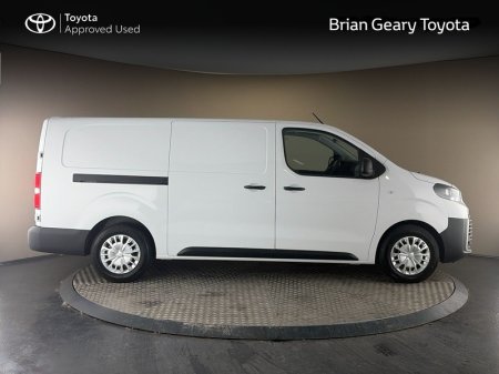 2026 Toyota Proace - photo 3