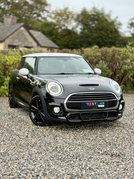 2019 Mini Cooper Cooper Sport