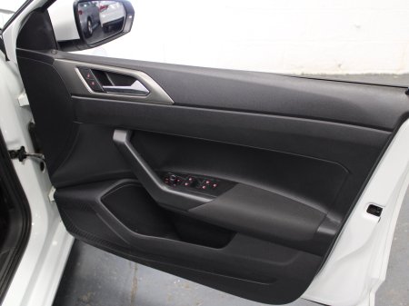2019 Volkswagen Polo - photo 23