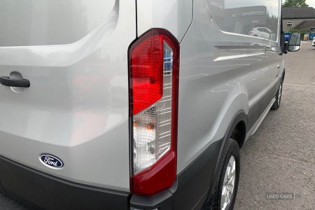 2025 Ford Transit - photo 10