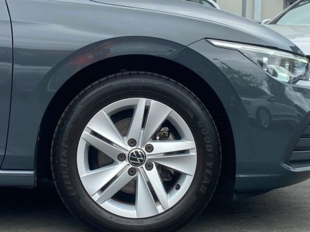 2021 Volkswagen Golf - photo 3