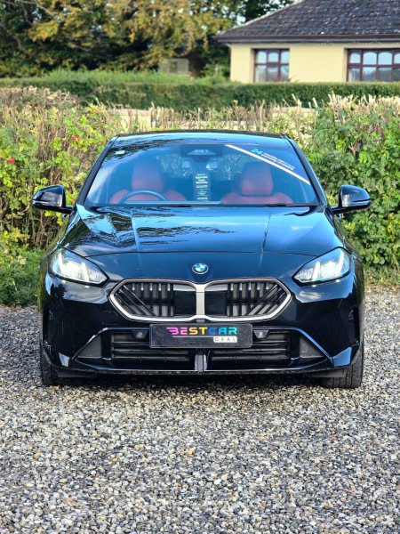 2025 BMW 1-Series - photo 5