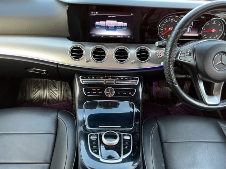 2017 Mercedes-Benz E-Class - photo 11
