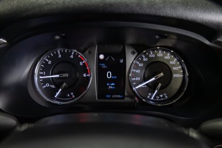 2025 Toyota Hilux - photo 19