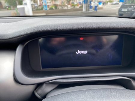 2025 Jeep Avenger - photo 23