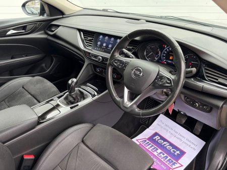 2022 Opel Insignia - photo 9