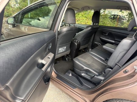 2015 Toyota Prius - photo 13