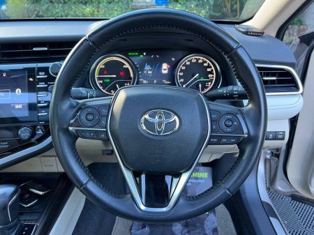 2018 Toyota Camry - photo 4