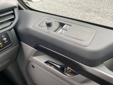 2026 Ford Tourneo Custom - photo 18