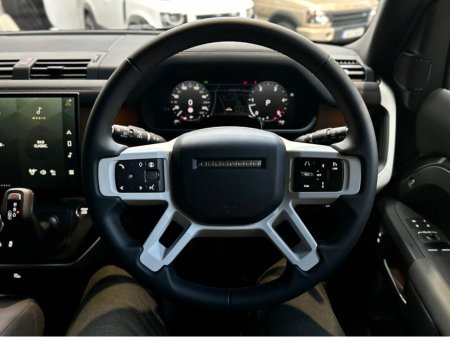 2026 Land Rover Defender - photo 19