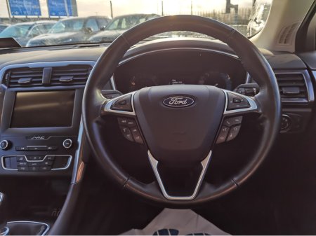 2021 Ford Mondeo - photo 14