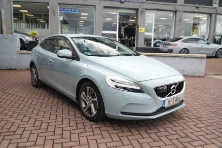 2016 Volvo V40